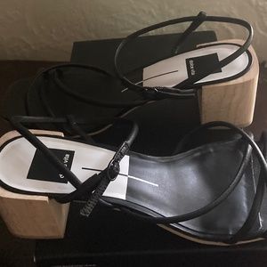 DOLCE VITA Zayla strappy leather block heel sandal